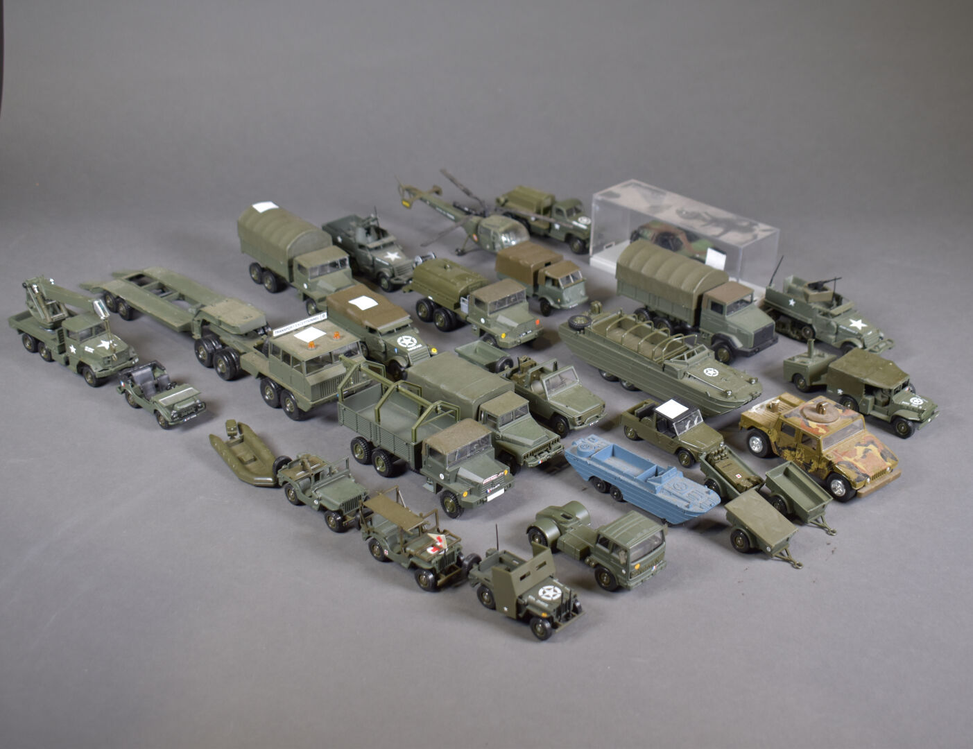 AS652 Solido – Hachette Chars Véhicules Militaires #71 – 1/45 Simca Unic Sphere – Camion Vert Kaki