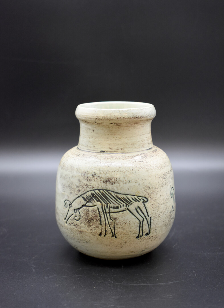 Vase Double Tige En Faïence Navajo Signé J. Banally - Motif Montagnes De Buffles