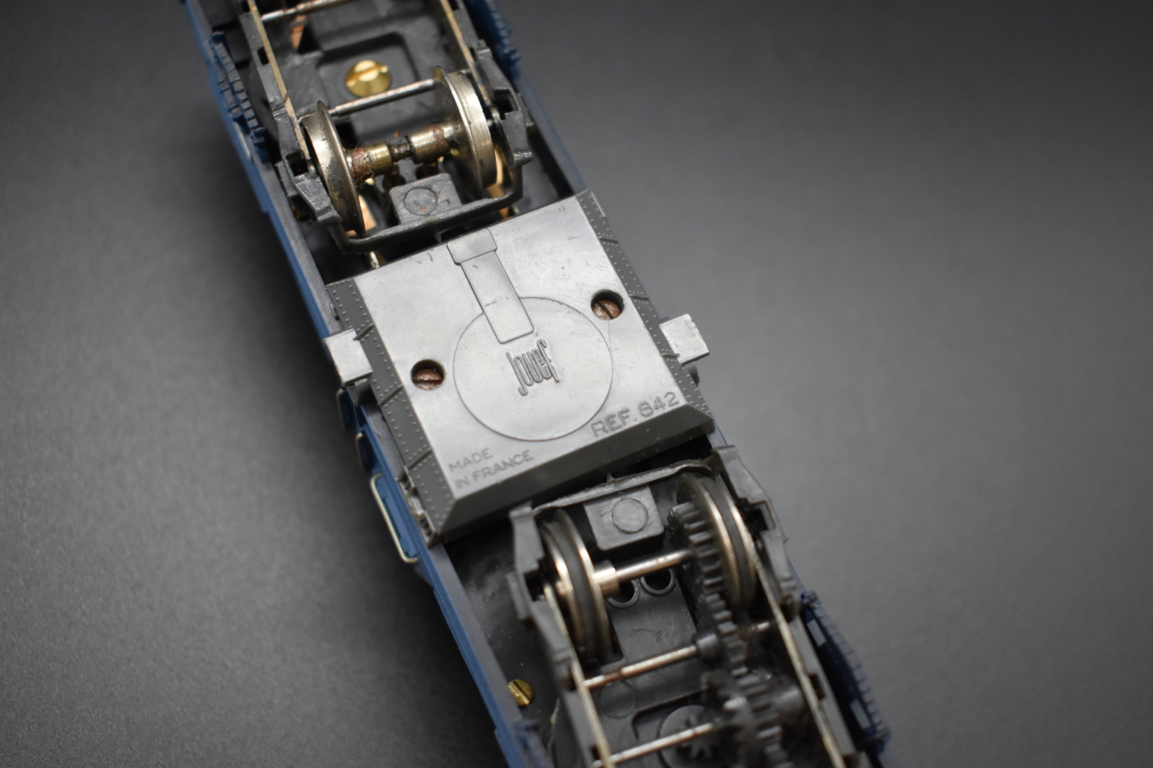 JOUEF BB 66150 livrée bleue plaquée ep IV SNCF HO 1/87