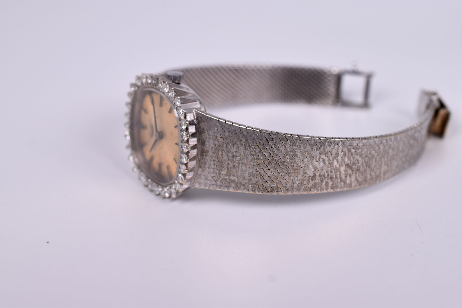 Lot De 4 Montres Mécaniques Yema Femme à Réviser - Cadran Doré, Bracelet Métal - Occasion (France)