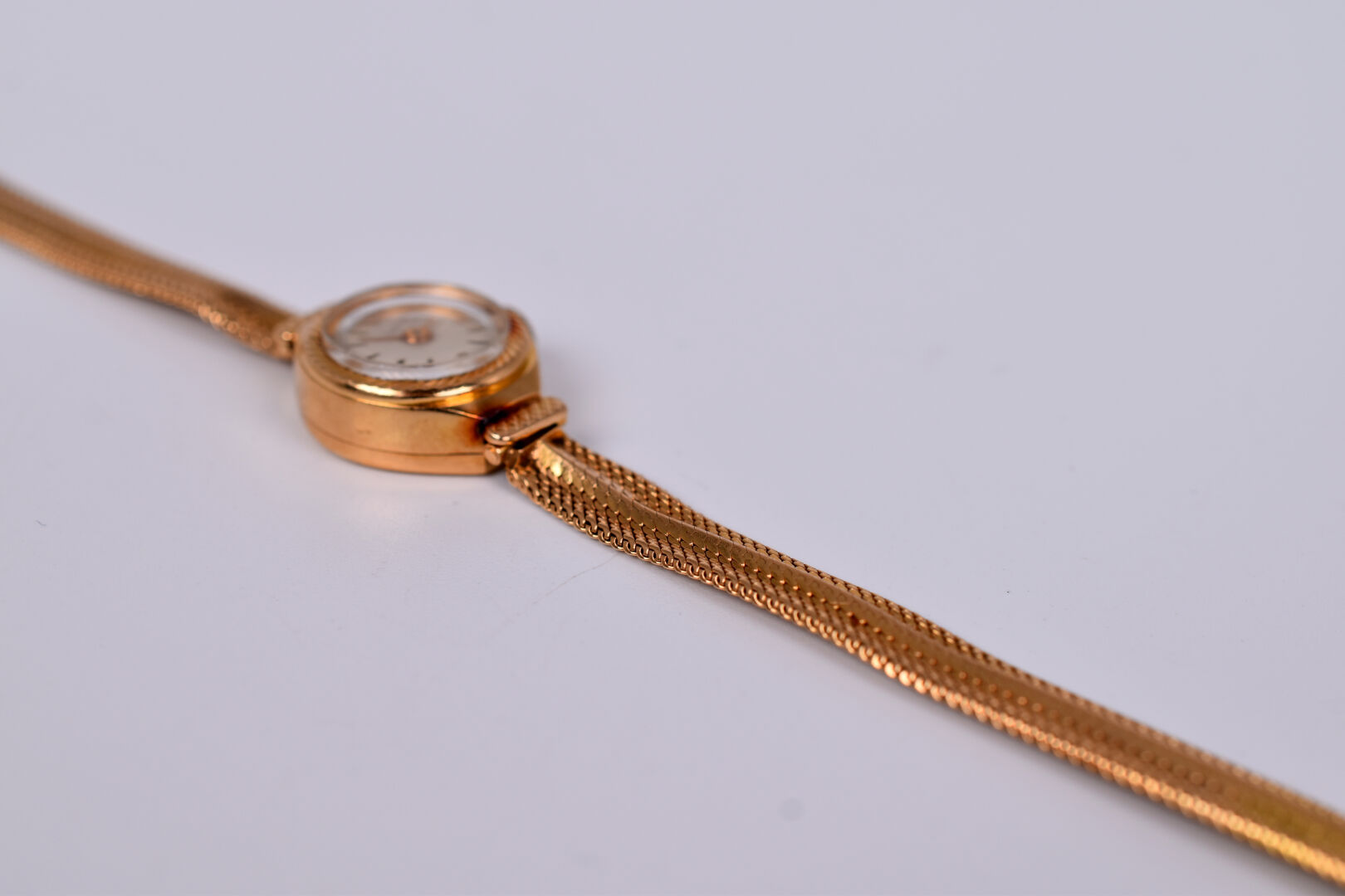 Montre Ancienne Pour Dame L'HOSTE - Mécanique Manuelle, Boîtier Argenté, Cadran Beige, Occasion