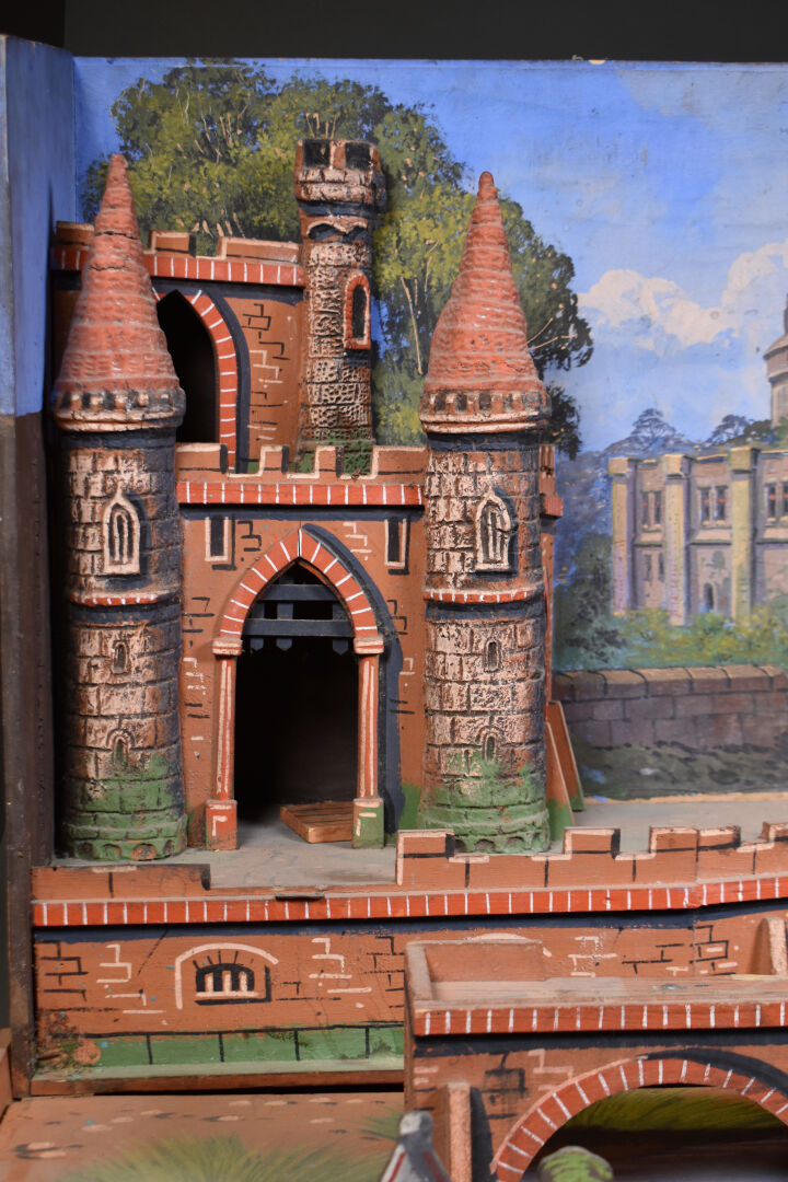 Ancien chateau fort dedite par bon dufour en bois et papier mache