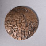 826253781-5.jpg