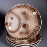 736890144-1.jpg