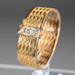 551480337-6.jpg