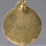 74108456-2.jpg