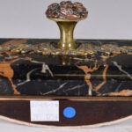 51246035-6.jpg