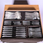 881289584-1.jpg