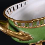 954010399-2.jpg
