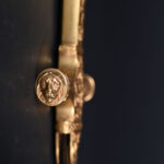 1058508556-6.jpg
