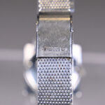 1369913052-4.jpg
