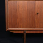 655111695-7.jpg